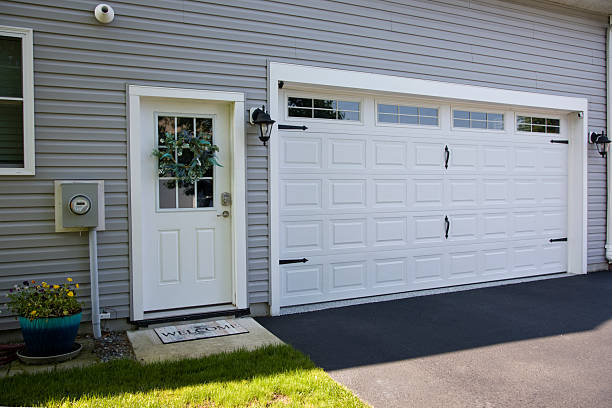 24/7 Emergency Garage Door Panel Replacement experts in Lockport Heights, LA